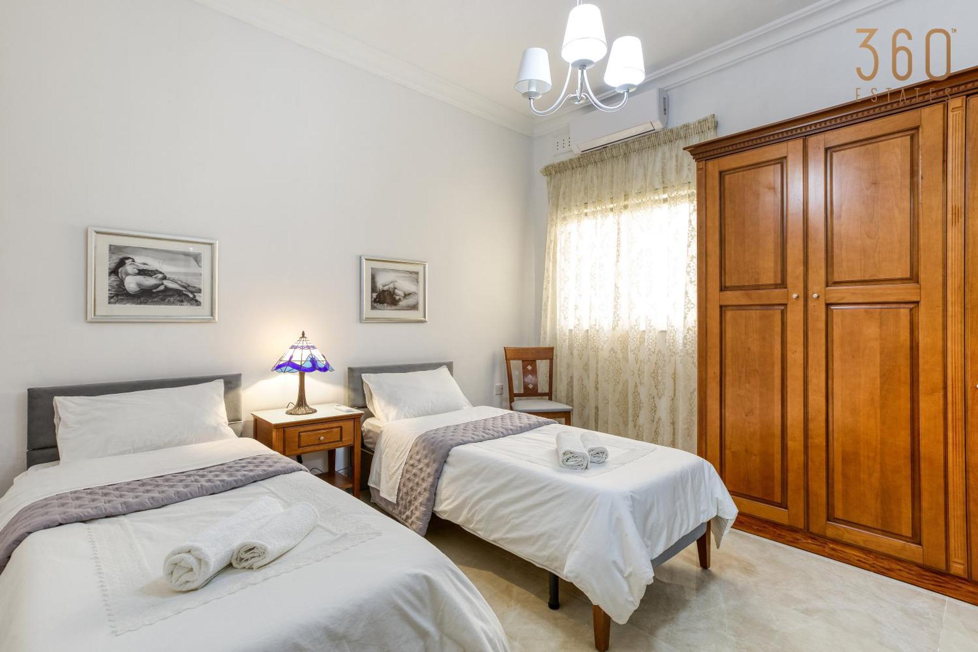 A Lovely 3Br Maisonette In Lovely Town Of Rabat By 360 Estates Exteriör bild